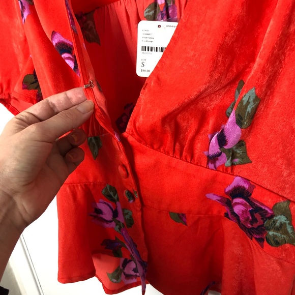 NWT Free People Red Floral Print Short Sleeve Top - Picture 3 of 7